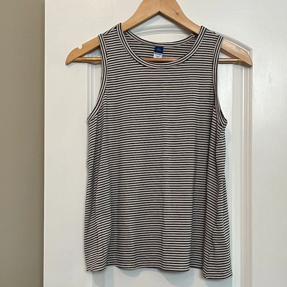NWT Old Navy Women’s Luxe Black and White Stripes Sleeveless Tank Top - Size SP - Picture 4 of 9